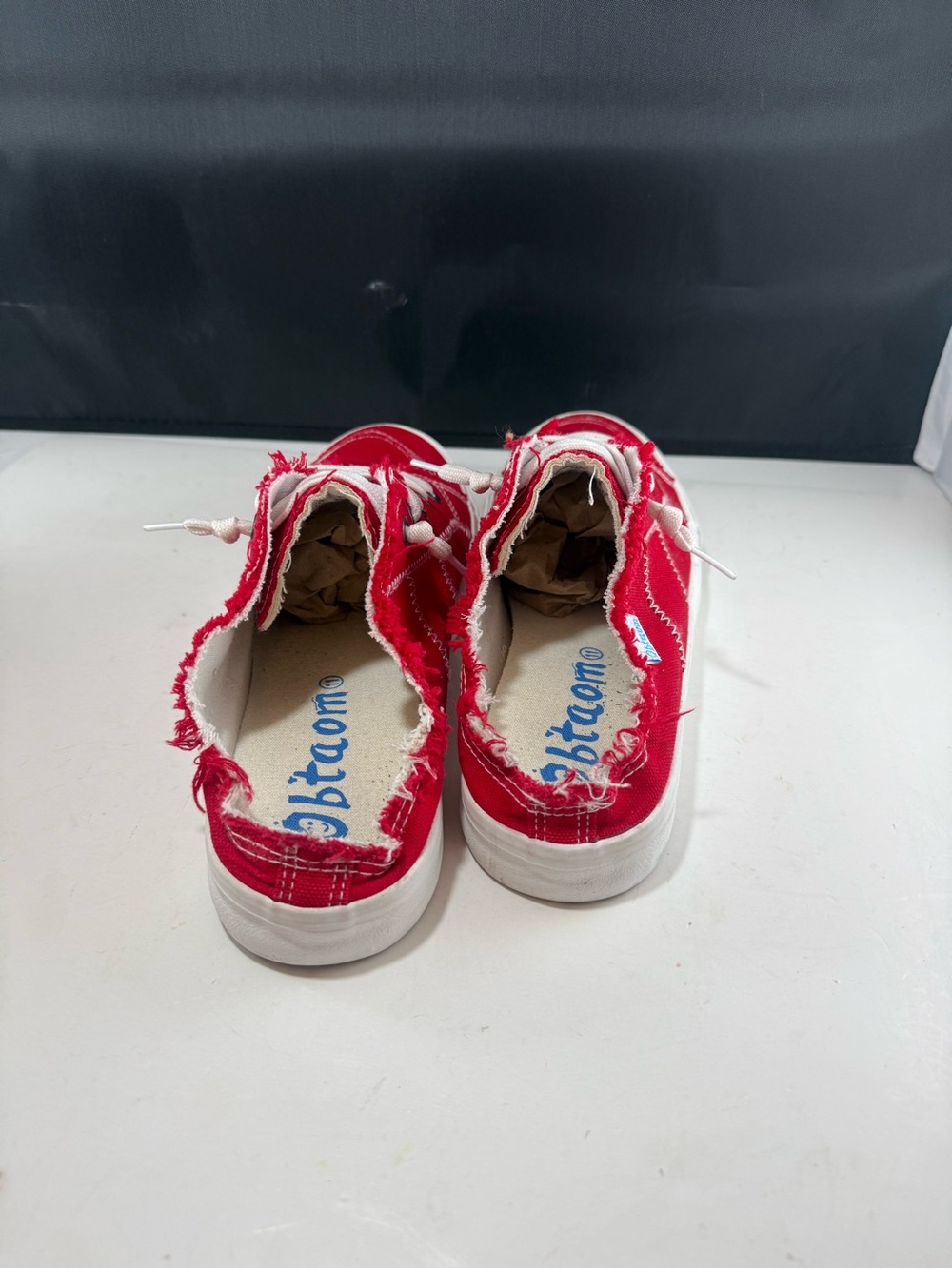 Size 11 Fits Like 10 Women’s Red Canvas Slip-On Sneakers with White Laces - Picture 4 of 7